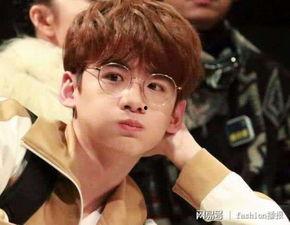 吃瓜硬汉男星  第3张